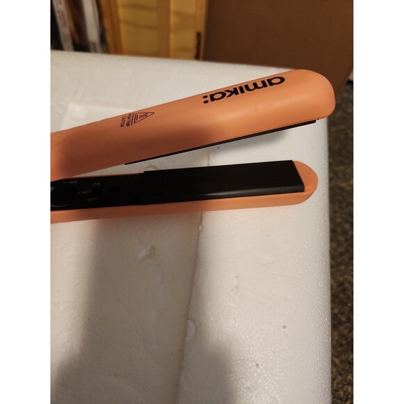 Amika
Strand Perfect Ceramic Styler - Picture 6 of 9